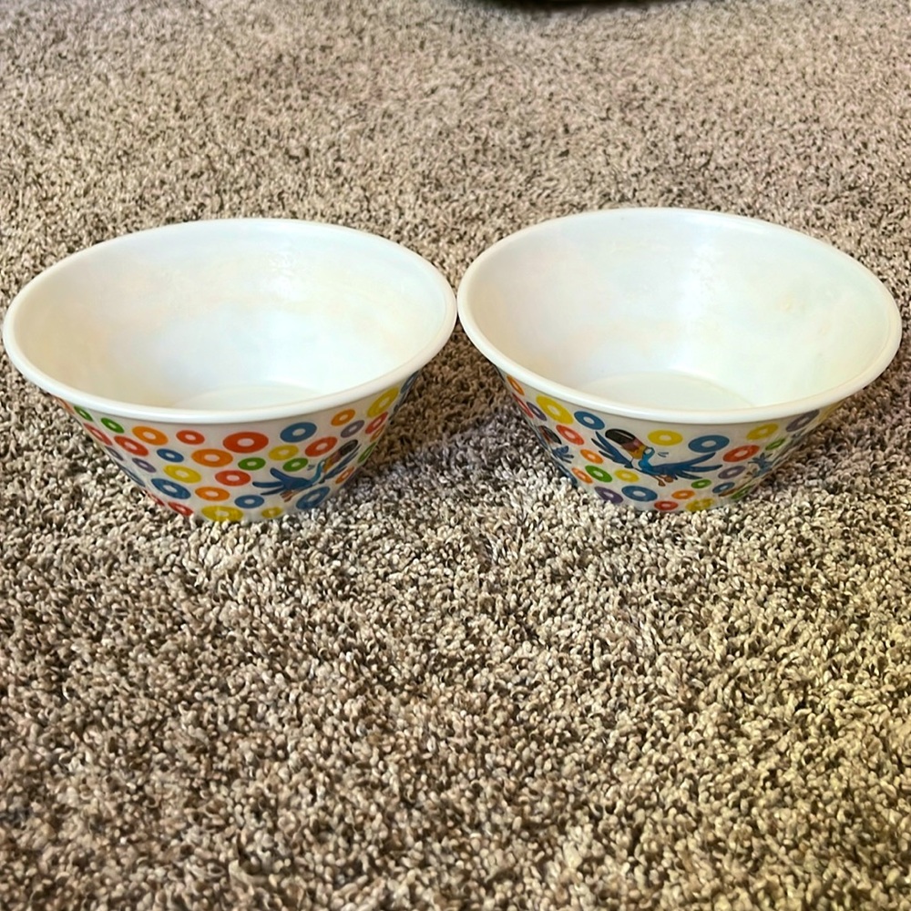 Kellogg's Froot Loops cereal bowl 2013